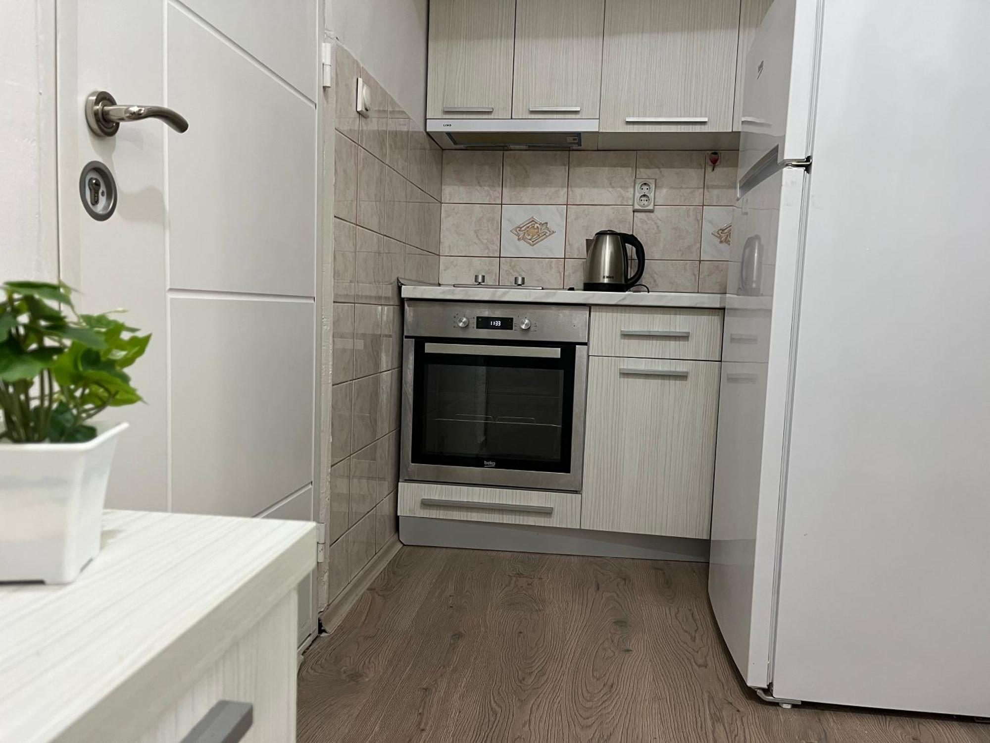 Central M - 5 Apartments Скопье Номер фото